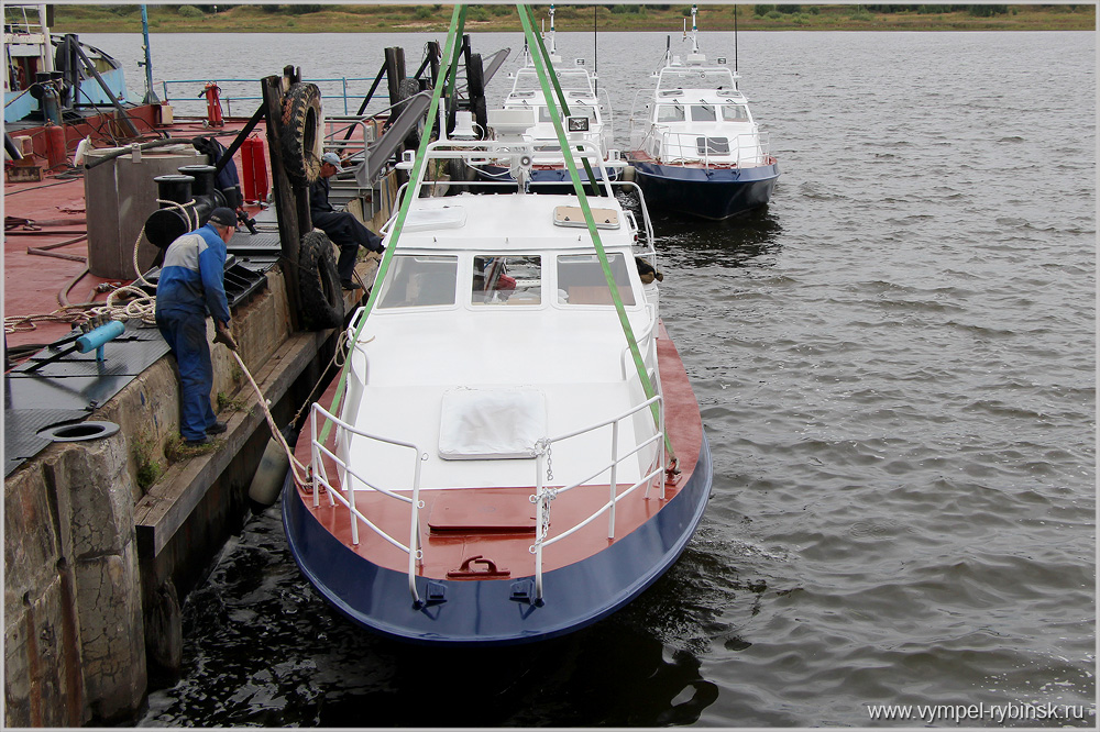 Спуск на воду малого пограничного катера проекта 21850 «Чибис» (заводской № 02128)