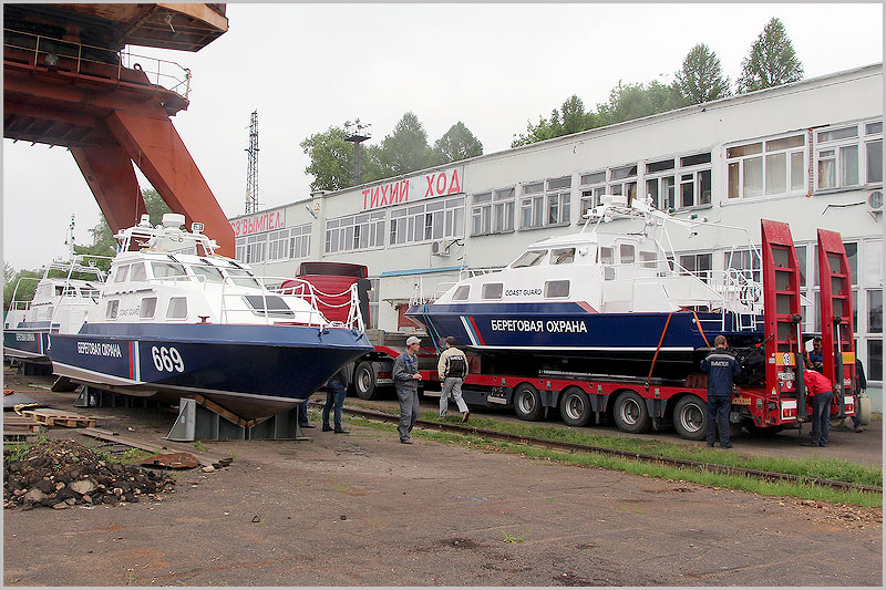 Подготовка к спуску малого пограничного катера «Чибис» проекта 21850
