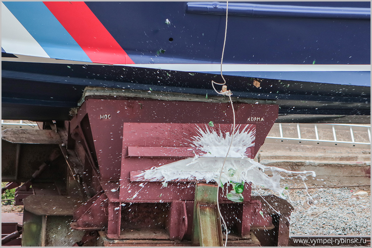 18.05.2018 года. Спуск 75-го скоростного патрульного катера «Мангуст», первого катера производственной программы ССЗ «Вымпел» 2018 года