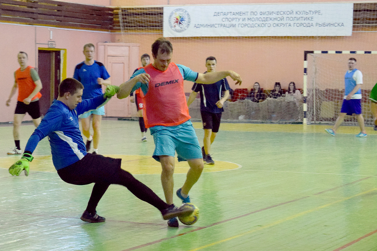 турнир по футболу среди судостроительных предприятий Рыбинска