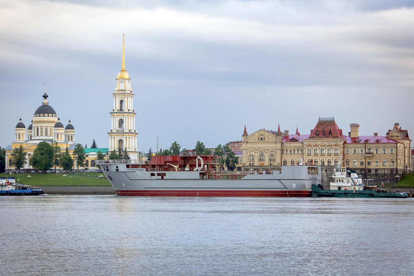17 июня 2022 года, морской транспорт вооружения проекта 20360М заводской номер 01551 «Геннадий Дмитриев» отправился на внешнюю сдаточную базу для достройки